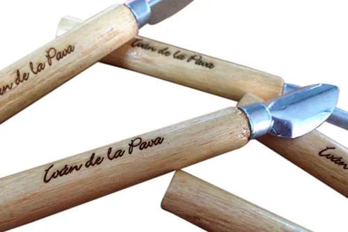 Accesorio de repostería en madera con grabado láser