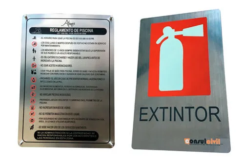 Placas de acrílico cortadas con láser